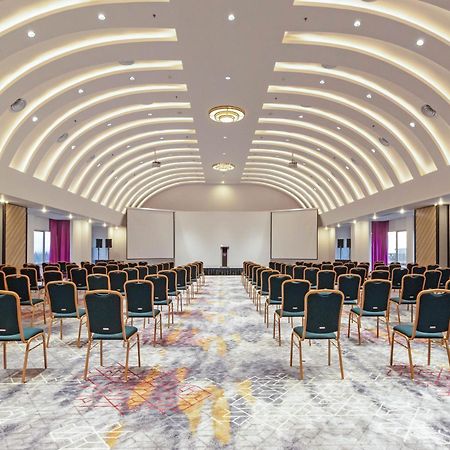 Mercure Pontianak City Center Dış mekan fotoğraf