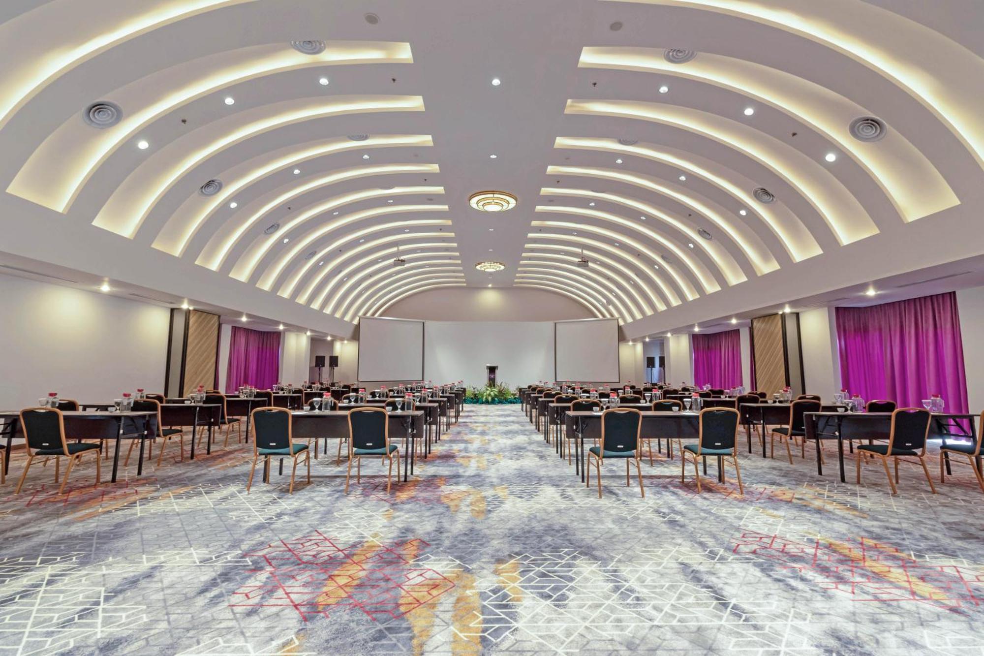 Mercure Pontianak City Center Dış mekan fotoğraf